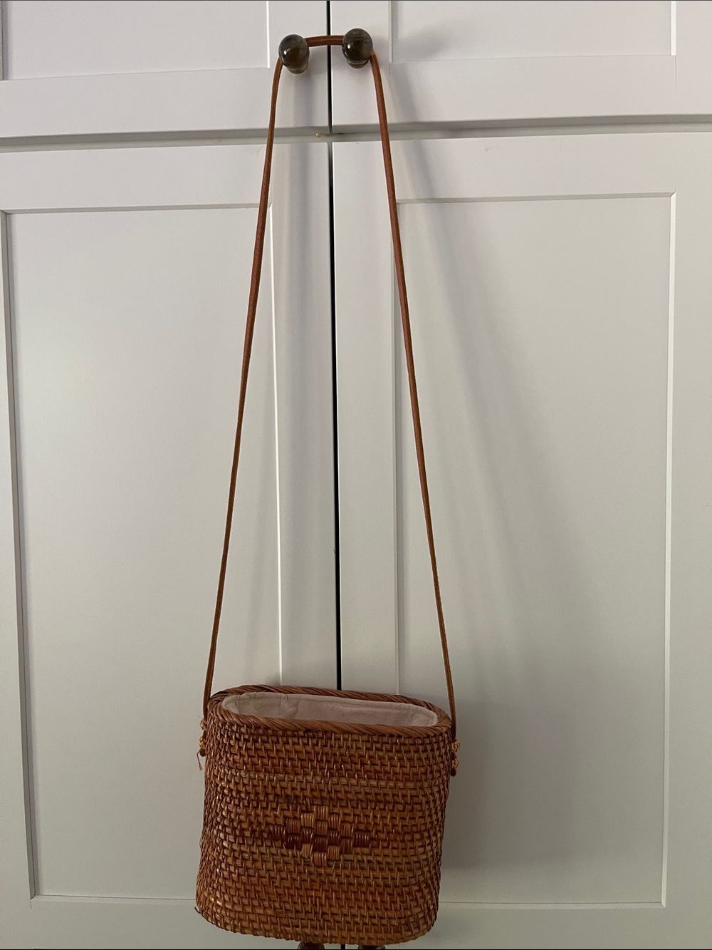 Woven Crossbody Basket Bag in Cognac Brown